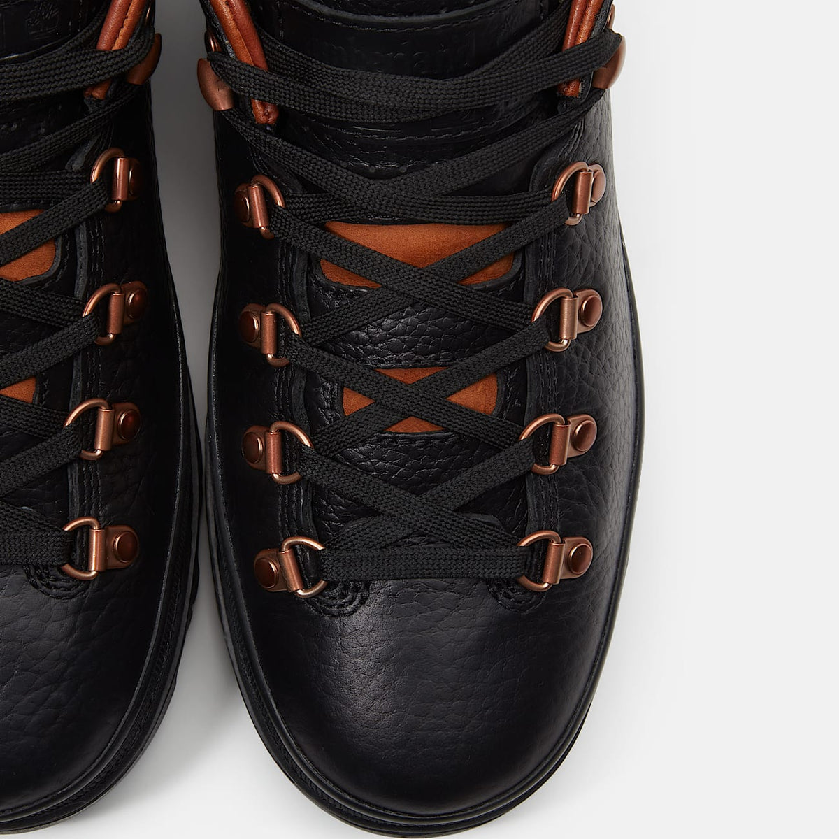 TIMBERLAND WORLD HIKER LOW WITH GORE-TEX MEMBRANE (BLACK FULL GRAIN/RUST) TB0A418GAME
