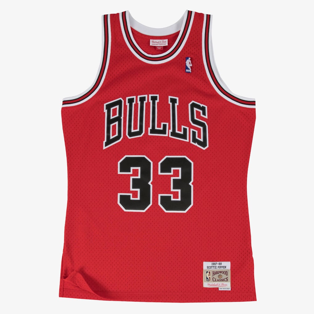 MITCHELL&NESS Men's Scottie Pippen Red Chicago Bulls 1997/98 Hardwood Classics Swingman Player Jersey